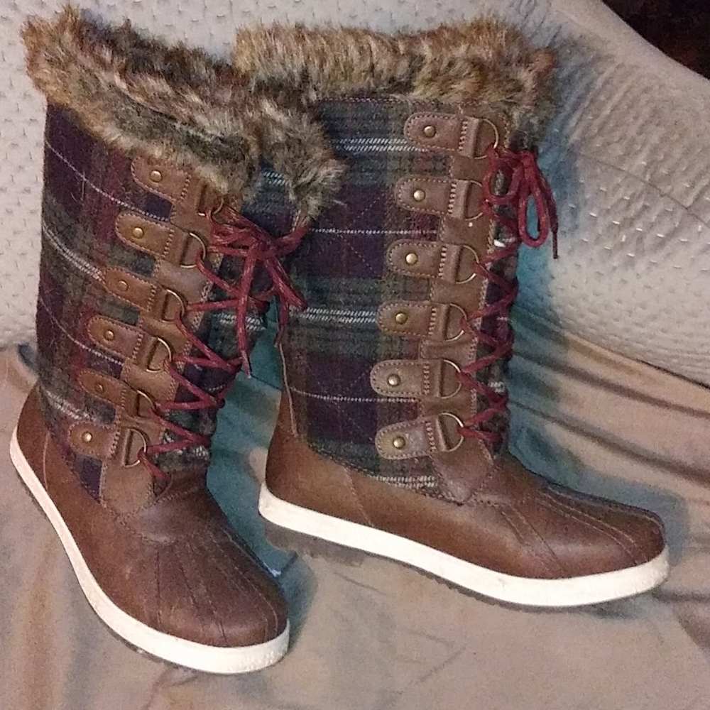 Flat Boots